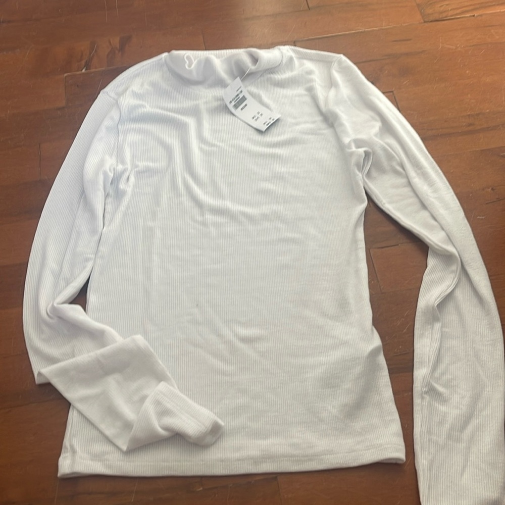 NWT Abercrombie white long sleeve